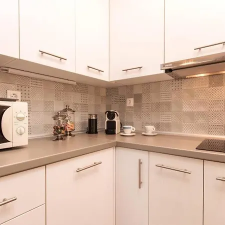 Feel Like In Θεσσαλονίκη